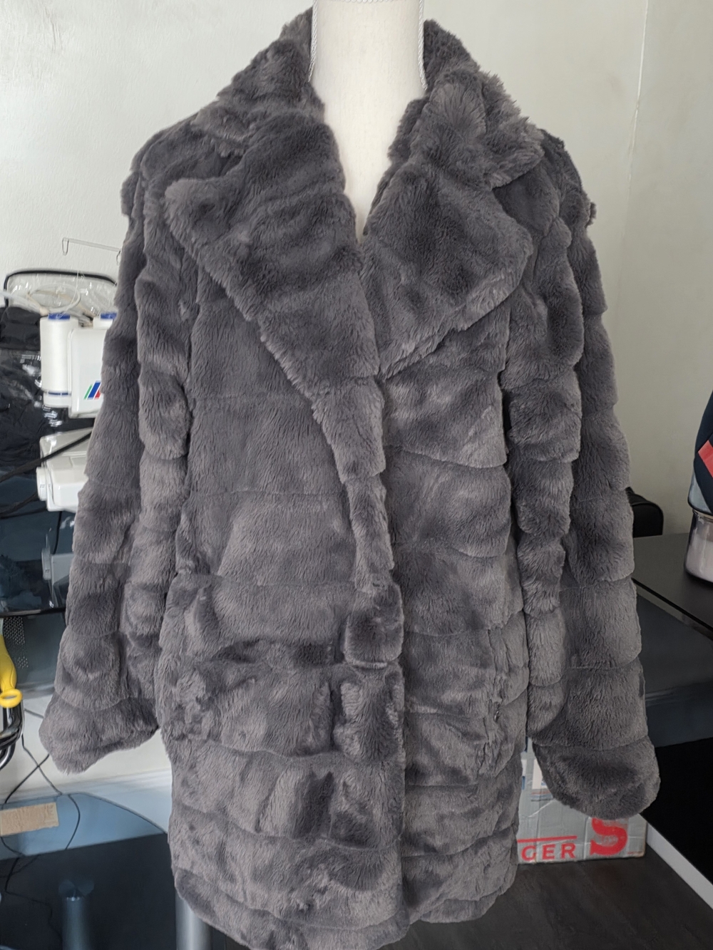 Plush Faux Fur Gray Women's Coat